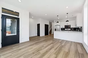 3902 S Lake Park Ave, Chicago, IL 60653 - Photo 7