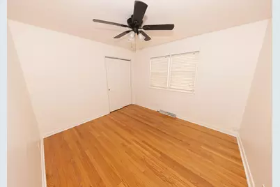 2718 East Avenue S, Berwyn, IL 60402 - Photo 25