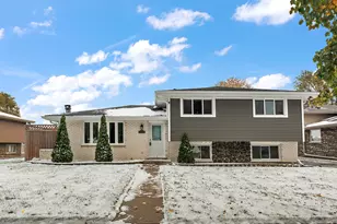 7433 S 88th Ave, Justice, IL 60458 - Photo 1