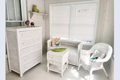 149 S Gladstone Avenue, Aurora, IL 60506 - Photo 3