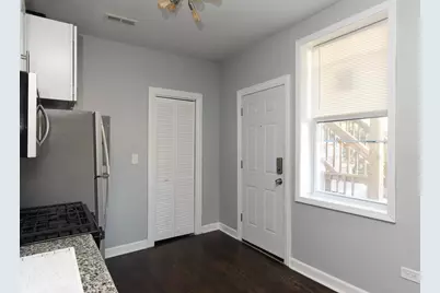 3301 N Harding Avenue #1E, Chicago, IL 60618 - Photo 5