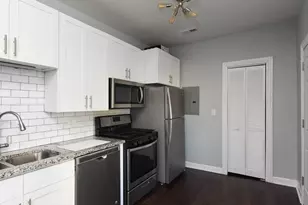 3301 N Harding Ave, Chicago, IL 60618 - Photo 3
