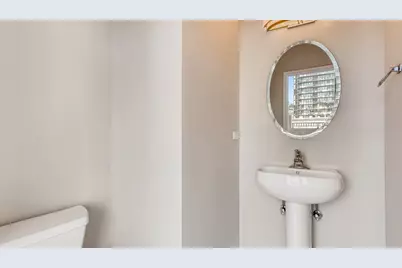 [Address not provided], Chicago, IL 60654 - Photo 23