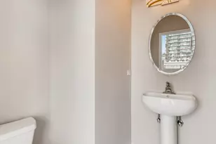 [Address not provided], Chicago, IL 60654 - Photo 23