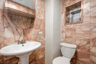 1244 W Race St, Chicago, IL 60642 - Photo 11