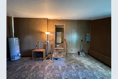 904 E Bridge Street, Streator, IL 61364 - Photo 11