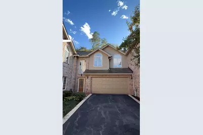 414 Ashbury Drive, Hinsdale, IL 60521 - Photo 1