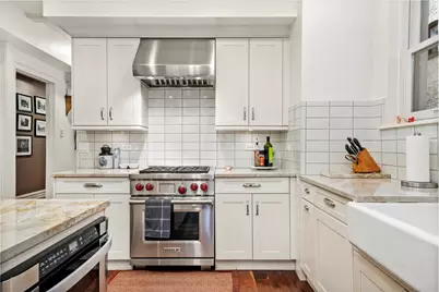 500 W Barry Avenue #2E, Chicago, IL 60657 - Photo 15