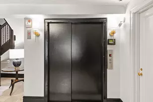 500 W Barry Ave, Chicago, IL 60657 - Photo 5