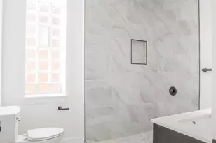 430 E 46th St, Chicago, IL 60653 - Photo 19