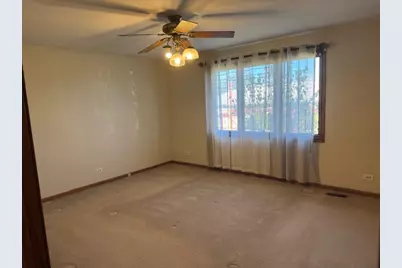 17027 Judy Court, Oak Forest, IL 60452 - Photo 9