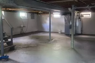 403 Clyde Ave, Calumet City, IL 60409 - Photo 3