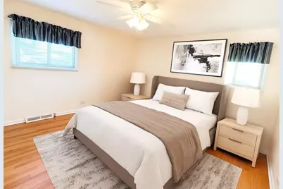 1042 W Central Road, Mount Prospect, IL 60056 - Photo 9