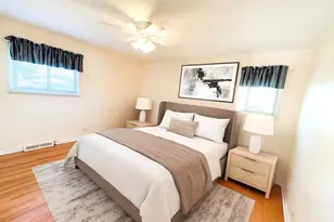 1042 W Central Rd, Mount Prospect, IL 60056 - Photo 9