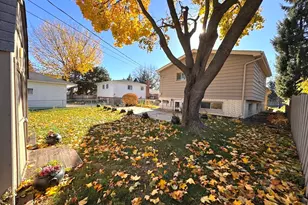 1042 W Central Rd, Mount Prospect, IL 60056 - Photo 17