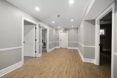 610 N Washington Street #2-2, Naperville, IL 60563 - Photo 3