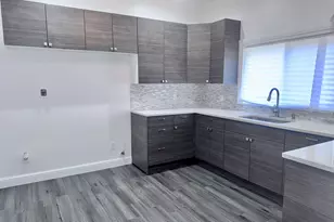 11581 S Lafayette Ave, Chicago, IL 60628 - Photo 13