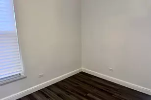 11581 S Lafayette Ave, Chicago, IL 60628 - Photo 9