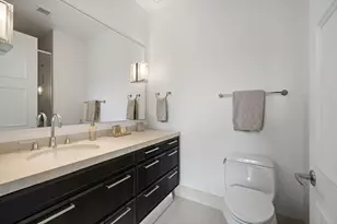 118 E Erie St, Chicago, IL 60611 - Photo 19