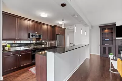 530 N Lake Shore Drive #1909, Chicago, IL 60611 - Photo 5