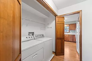 27W154 Chartwell Dr, Winfield, IL 60190 - Photo 29