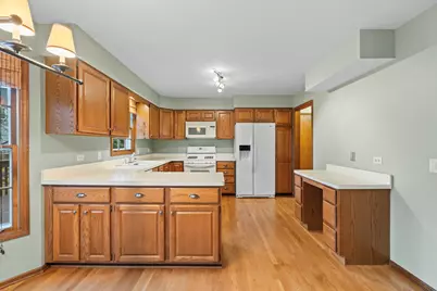 27W154 Chartwell Drive, Winfield, IL 60190 - Photo 23