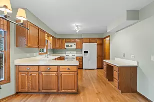 27W154 Chartwell Dr, Winfield, IL 60190 - Photo 23