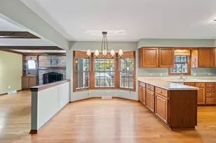 27W154 Chartwell Dr, Winfield, IL 60190 - Photo 21