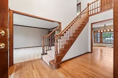 27W154 Chartwell Drive, Winfield, IL 60190 - Photo 7