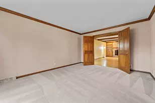 27W154 Chartwell Dr, Winfield, IL 60190 - Photo 9