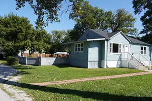 123 N Glenwood Ave, Glenwood, IL 60425 - Photo 3