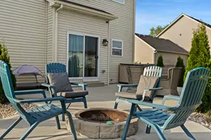 405 Shadow Wood Dr, Yorkville, IL 60560 - Photo 11