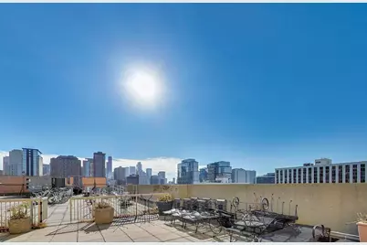 111 W Maple Street #2803, Chicago, IL 60610 - Photo 29