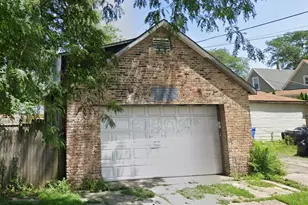 2059 W 68th St, Chicago, IL 60636 - Photo 3