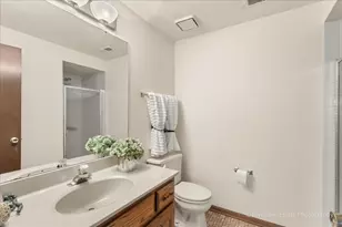 8209 Middlebury Ave, Woodridge, IL 60517 - Photo 27