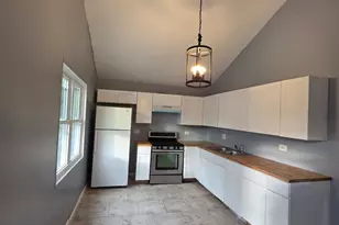 11952 S Prairie Ave, Chicago, IL 60628 - Photo 5