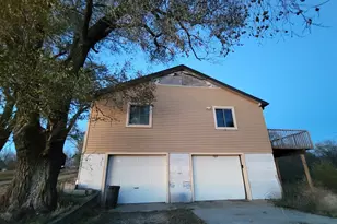 21882 410 E St, Sheffield, IL 61361 - Photo 25