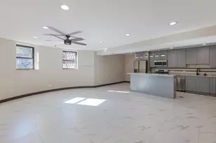 442 E 48th St, Chicago, IL 60615 - Photo 11