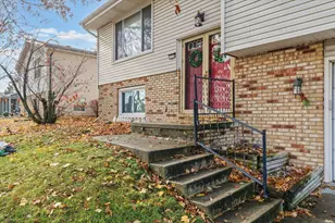 1206 N Hershey Rd, Bloomington, IL 61704 - Photo 3