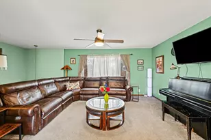 1206 N Hershey Rd, Bloomington, IL 61704 - Photo 5