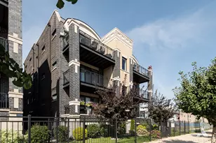 3914 S King Dr, Chicago, IL 60653 - Photo 3