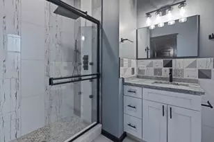 444 E 48th St, Chicago, IL 60615 - Photo 25