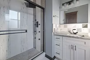 444 E 48th St, Chicago, IL 60615 - Photo 33