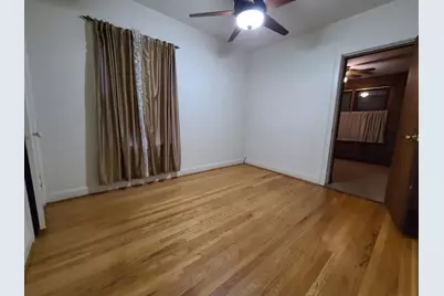 8319 S Crandon Avenue, Chicago, IL 60617 - Photo 5