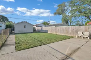 3631 W 69th St, Chicago, IL 60629 - Photo 35