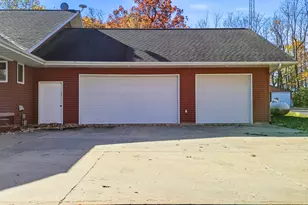 15207 Henry Rd, Morrison, IL 61270 - Photo 35