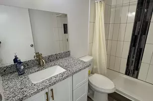 25 Hearthside Dr, Matteson, IL 60443 - Photo 7