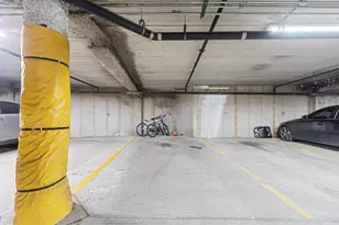 1800 Dewes St, Glenview, IL 60025 - Photo 17