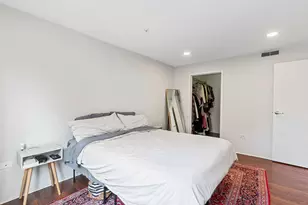 1800 Dewes St, Glenview, IL 60025 - Photo 11