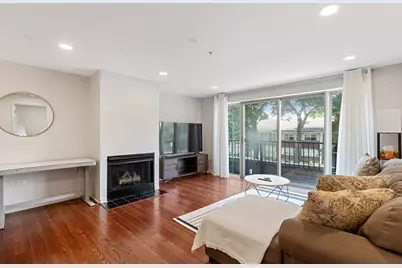 1800 Dewes Street #201, Glenview, IL 60025 - Photo 3